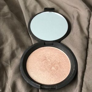 Becca highlighter